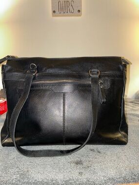 Classic Black Leather Tote Bag - Spikes and Sparrow